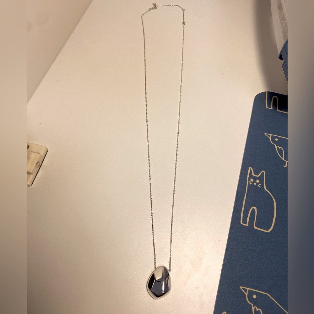 STELLA & DOT - Ulani Pendant